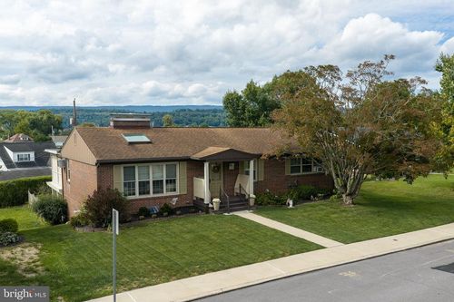 5 Winding Way, LEWISTOWN, PA, 17044-2558 | Card Image