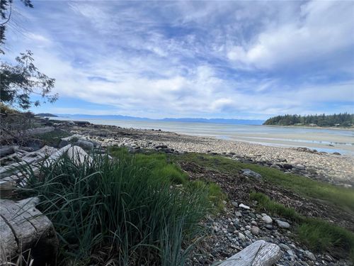 11 Gillies Bay Rd, Powell River, BC, V0N1W0 | Card Image