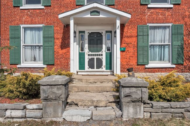 11 Water St, House other with 3 bedrooms, 2 bathrooms and 2 parking in Newburgh ON | Image 5
