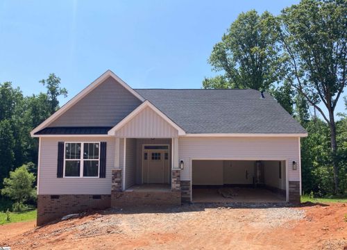 620 Forden Dr, Wellford, SC, 29385-8921 | Card Image