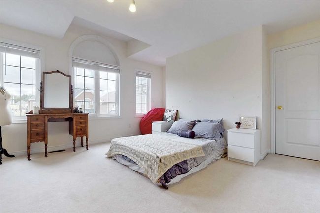 10 Gosling St, House other with 4 bedrooms, 5 bathrooms and 7 parking in Brampton ON | Image 37