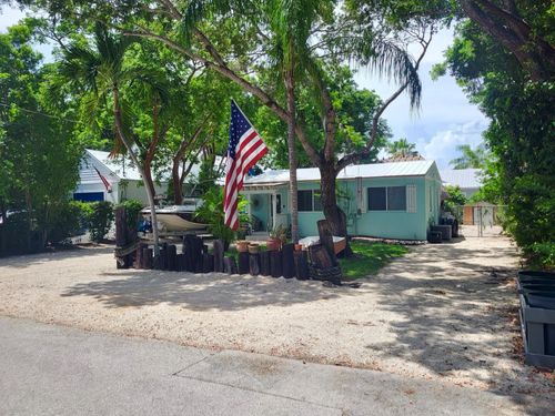 42 Coral Dr, Key Largo, FL, 33037-4309 | Card Image
