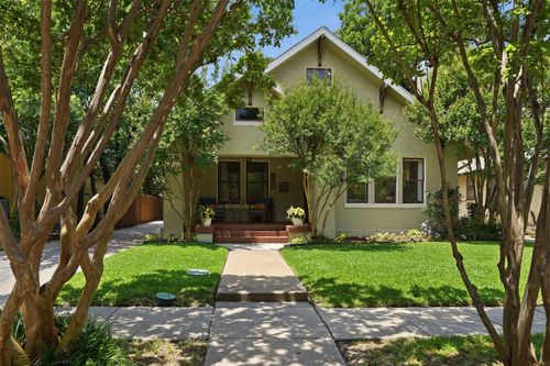 2212 Hurley Ave, Fort Worth, TX, 76110-1828 | Card Image