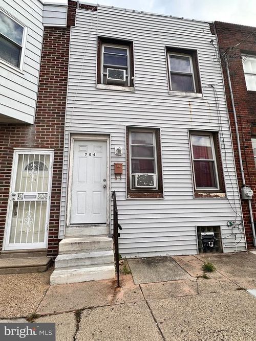 704 Mcclellan St, PHILADELPHIA, PA, 19148-1711 | Card Image