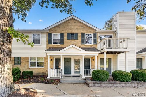 9065 Wrenwood Ln, Saint Louis, MO, 63144-1601 | Card Image