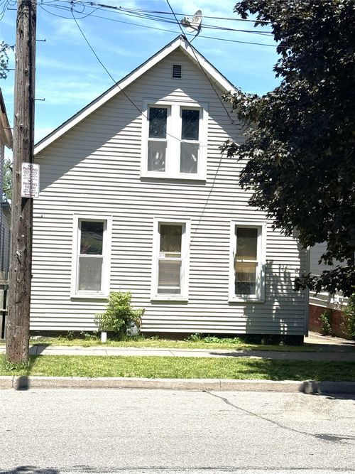 532 W 19th St, Erie, PA, 16502-1727 | Card Image
