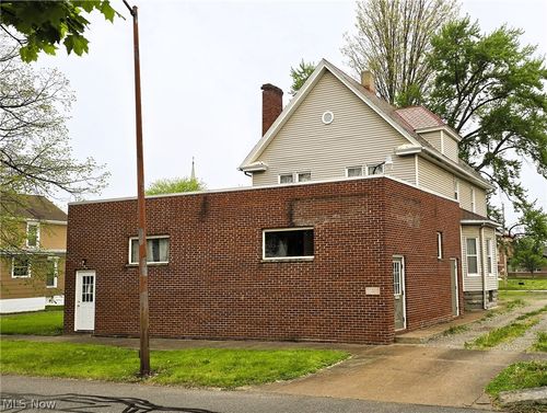 229 5th St, Elyria, OH, 44035-5721 | Card Image