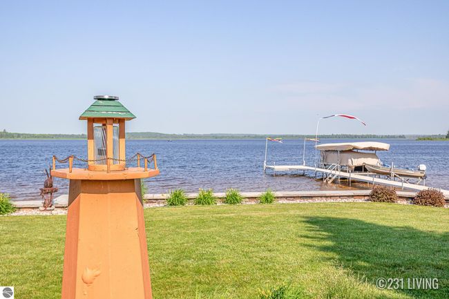 6890 Jessie Dr, House other with 4 bedrooms, 2 bathrooms and null parking in Saint Helen MI | Image 5