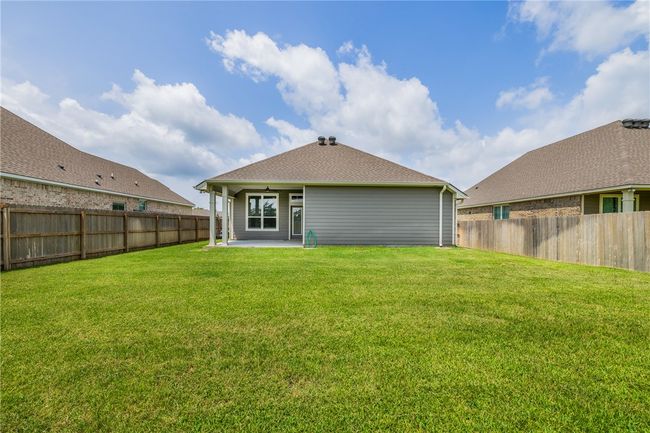 Back of property with a patio | Image 8