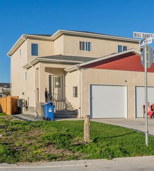 {{alt}} | Card Image