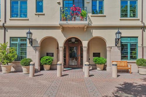 apt-105-555 Byron St, Palo Alto, CA, 94301-2037 | Card Image