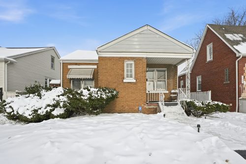 126 Warren St, Calumet City, IL, 60409-4813 | Card Image
