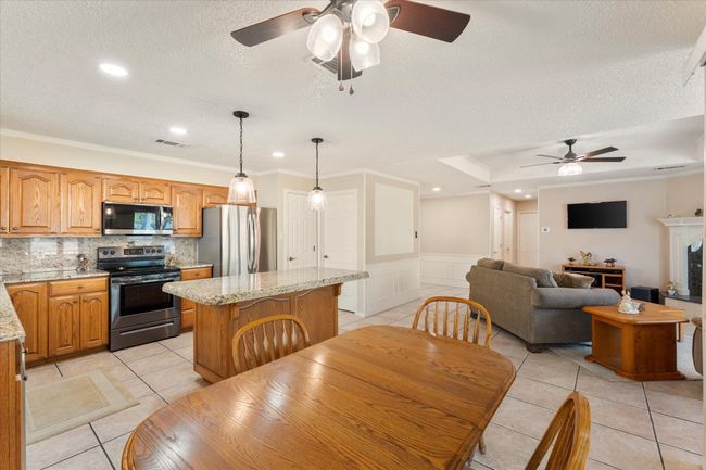 215 Lakeview Dr, House other with 3 bedrooms, 3 bathrooms and null parking in Trinidad TX | Image 13