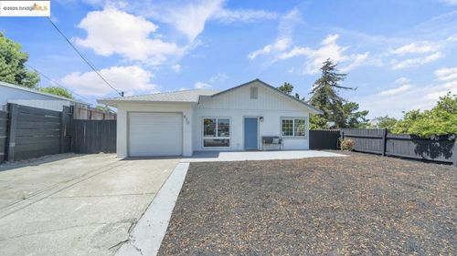 830 Patrick Dr, Pinole, CA, 94564-2644 | Card Image