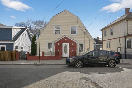 20 Derne St, Everett, MA, 02149-3709 | Card Image