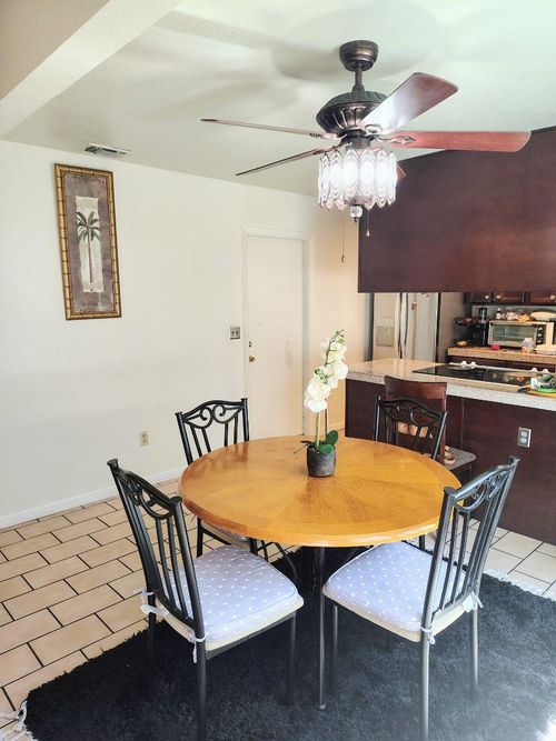 7246 Fletcher Farm Drive, Sacramento, CA, 95828 | Card Image