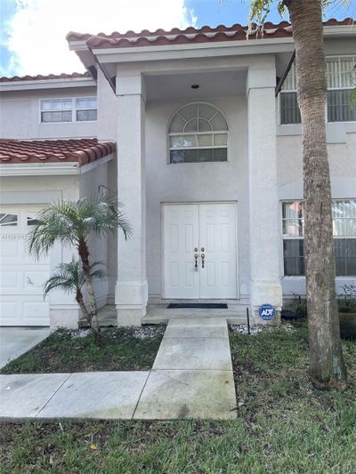 10664 Oak Lake Way, House other with 4 bedrooms, 2 bathrooms and null parking in Boca Raton FL | Image 1