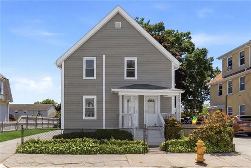 94 Francis Ave, Pawtucket, RI, 02860-1506 | Card Image