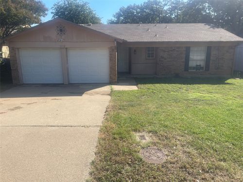 1112 Autumn Oak Dr, Denton, TX, 76209-4604 | Card Image