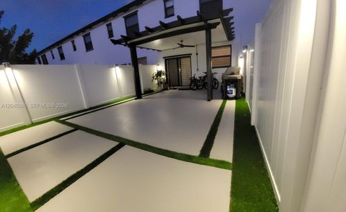 11038-11038 W 32nd Ln, Hialeah, FL, 33018-2185 | Card Image