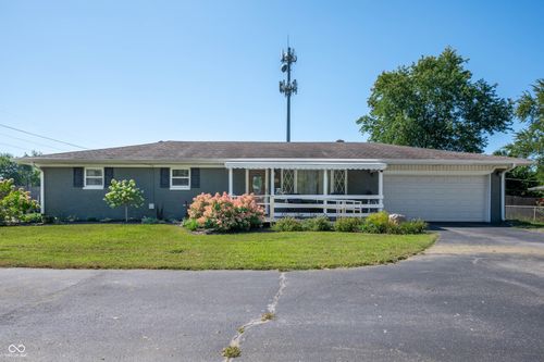 823 Smith Valley Rd, Greenwood, IN, 46142-2058 | Card Image