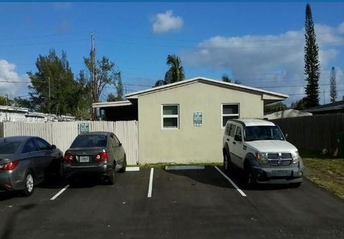 2-5521 Sw 34th St, Pembroke Park, FL, 33023-5322 | Card Image
