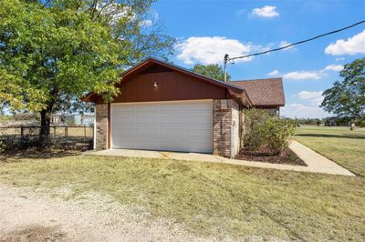 114 Fort Graham Circle, House other with 3 bedrooms, 2 bathrooms and null parking in Waco TX | Image 3