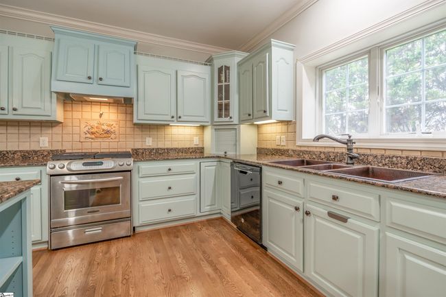 323 Waters Rd, House other with 5 bedrooms, 5 bathrooms and 2 parking in Taylors SC | Image 19