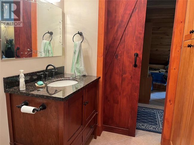 130 8 Th St, House other with 2 bedrooms, 3 bathrooms and null parking in Kaslo BC | Image 67