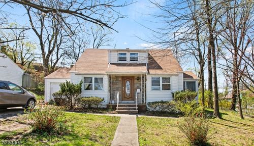 11 Scheiber Ter, Cedar Grove, NJ, 07009-2025 | Card Image