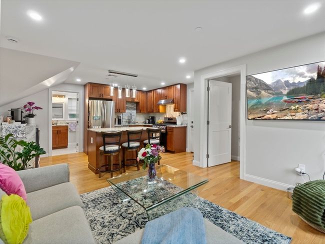 APT-3 - 6 Nelly St, Condo with 2 bedrooms, 1 bathrooms and 2 parking in Wakefield MA | Image 10