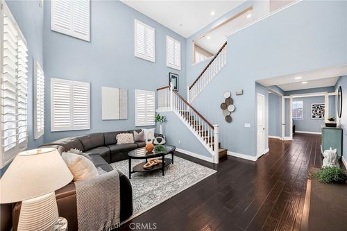 17 Citrus Gln, Buena Park, CA, 90620-4173 | Card Image