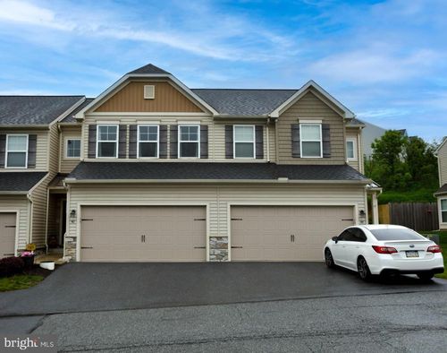 40 Wexford Ct, MORGANTOWN, PA, 19543-8892 | Card Image