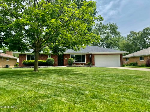 6004 Angleview Dr, Sylvania, OH, 43560-1208 | Card Image