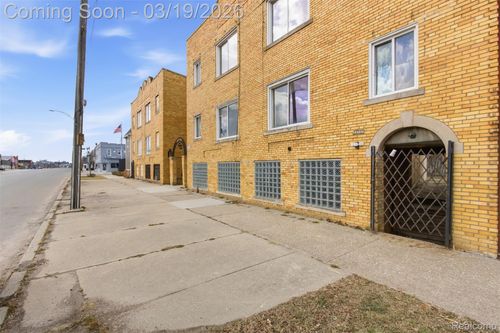 15523 Mack Ave, Detroit, MI, 48224-3453 | Card Image