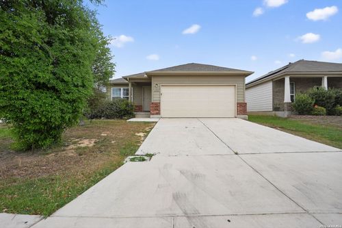 6523 Port Elizabeth, Converse, TX, 78109-3801 | Card Image