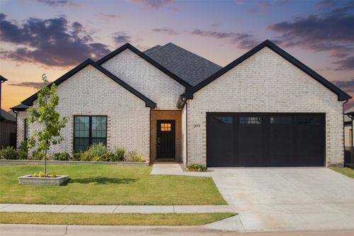 335 Community Dr, Lavon, TX, 75166-4743 | Card Image