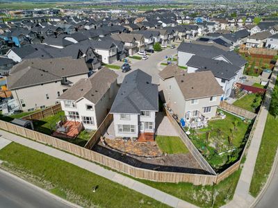 61 Sherwood Hts Nw, House detached with 4 bedrooms, 3 bathrooms and 4 parking in Calgary AB | Image 2