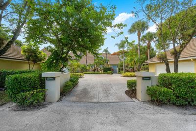 11997 Polo Club Road, Townhouse with 2 bedrooms, 2 bathrooms and null parking in Wellington FL | Image 3