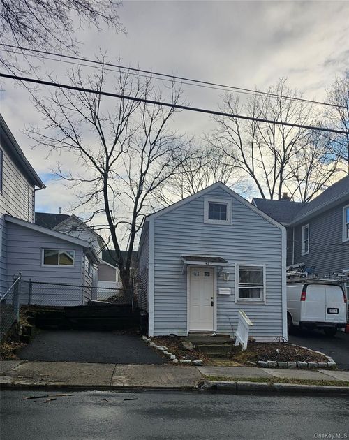 45 Knapp Ave, Middletown, NY, 10940-5636 | Card Image