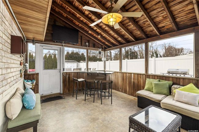 40 Balsam Ln, House other with 3 bedrooms, 2 bathrooms and null parking in Commack NY | Image 18