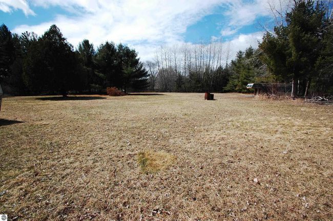 262 W Lagrant Rd, House other with 1 bedrooms, 1 bathrooms and null parking in Twining MI | Image 23