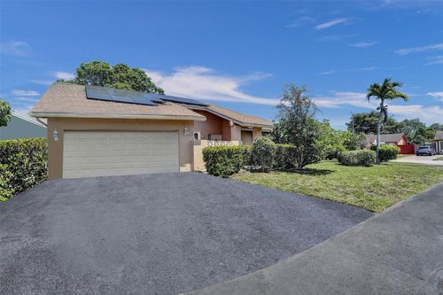 1060 Sw 55th Way, Margate, FL, 33068-2962 | Card Image