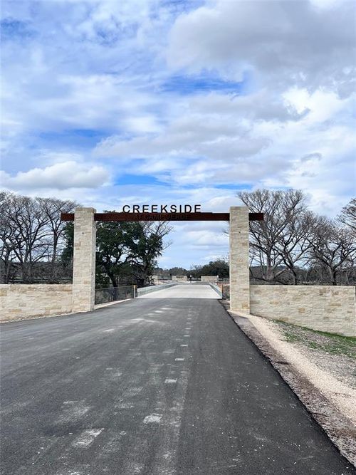 92 Creekside At Camp Verde, Center Point, TX, 78010 | Card Image