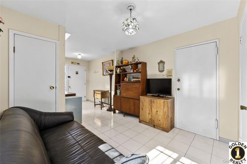 1665 156th Street, New York, NY, 11357 | Card Image