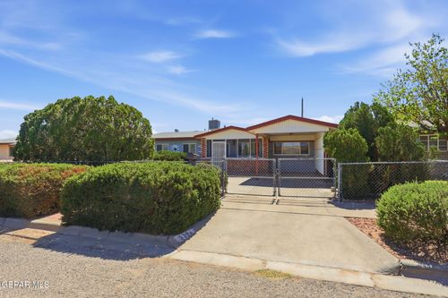 5724 Arrowhead Dr, El Paso, TX, 79924-3423 | Card Image