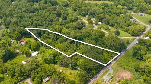 1560 River Rd, Clarksville, TN, 37040-7429 | Card Image