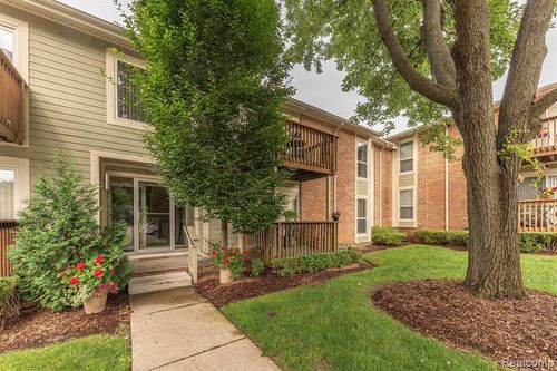 218-725 Randolph St, Northville, MI, 48167-1461 | Card Image