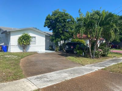 175 Sw 4th St, House other with 3 bedrooms, 2 bathrooms and null parking in Deerfield Beach FL | Image 1