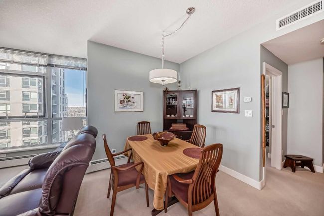 2205 - 99 Spruce Place Sw, Home with 2 bedrooms, 2 bathrooms and 1 parking in Calgary AB | Image 30
